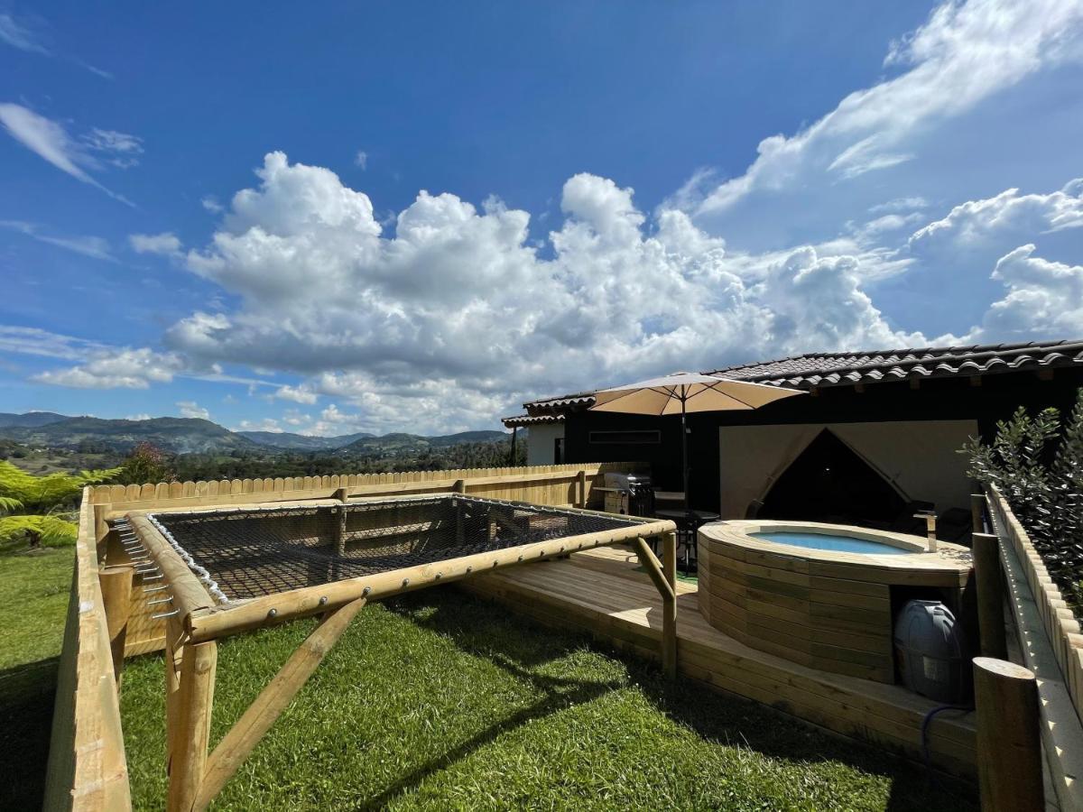 Bleu Hills Glamping Llanogrande Hotel Rionegro Exterior foto